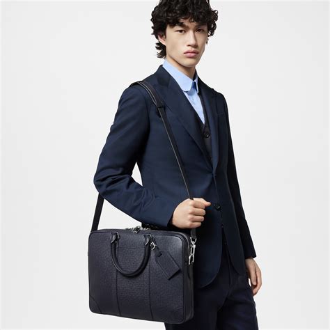 louis vuitton taiga kendall|Porte Documents Voyage PM Taiga Leather .